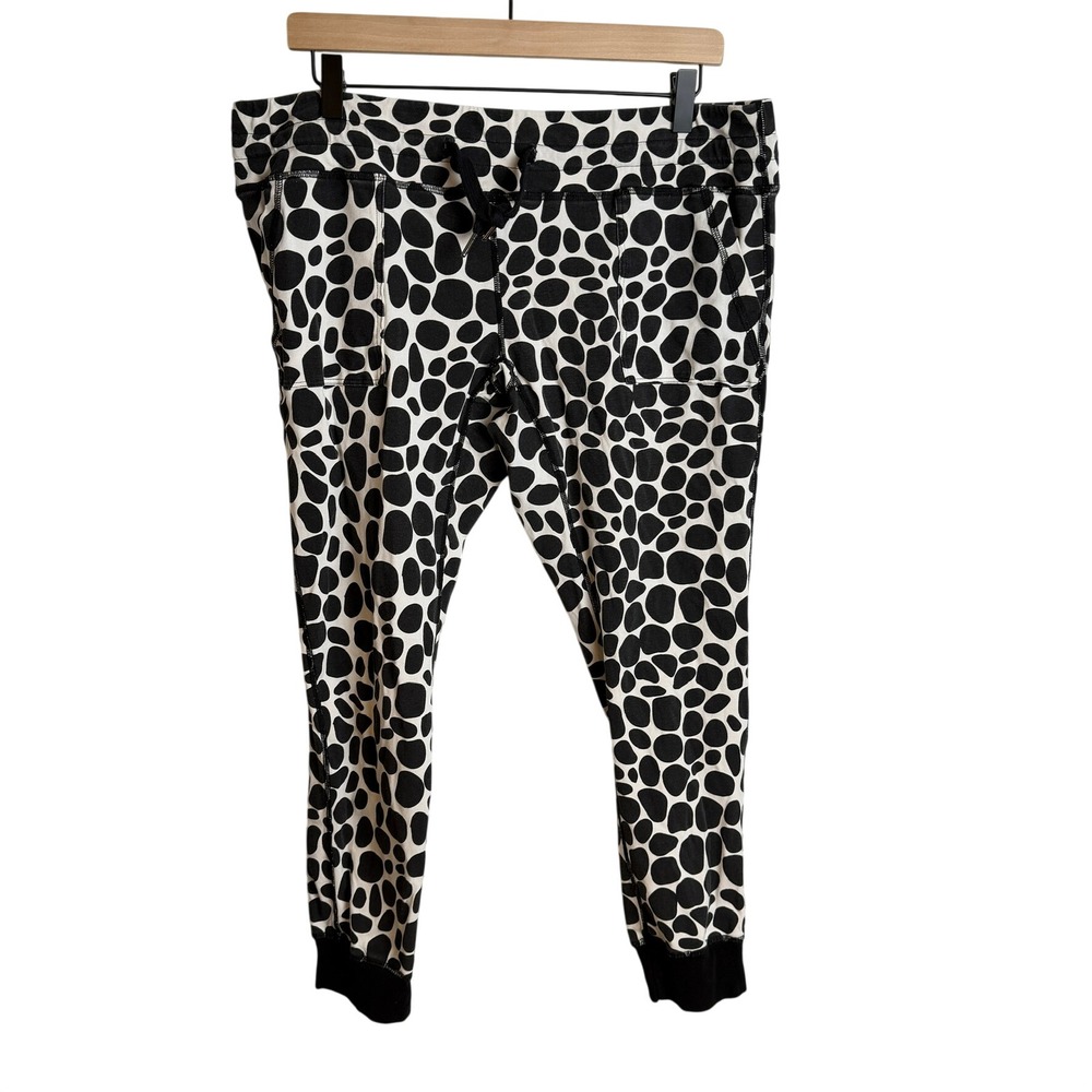 Beddy's Women Giraffe Print Pajama Set XL Black White Loungewear Sleepwear Cozy - Picture 5 of 10